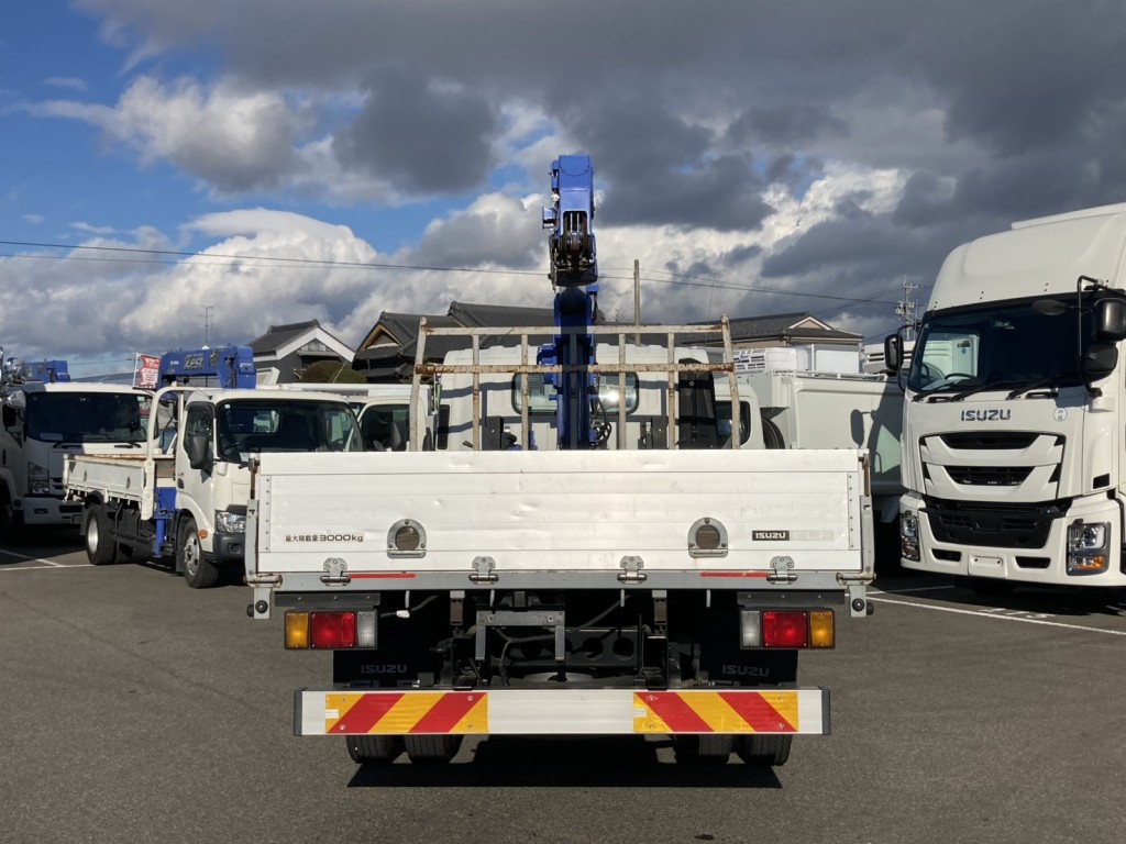 いすゞ エルフ TRG-NPR85AR(2WD)の写真17