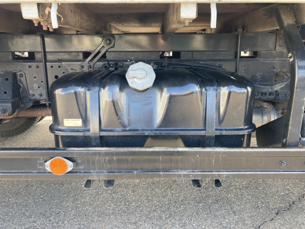 いすゞ エルフ TRG-NPR85AR(2WD)の写真34