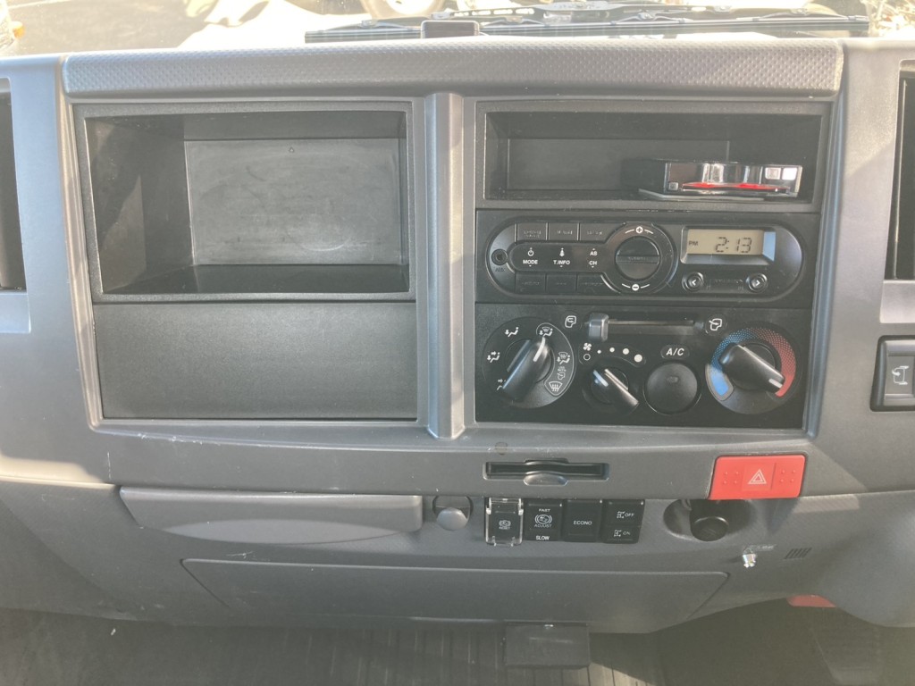 いすゞ エルフ TRG-NPR85AR(2WD)の写真35