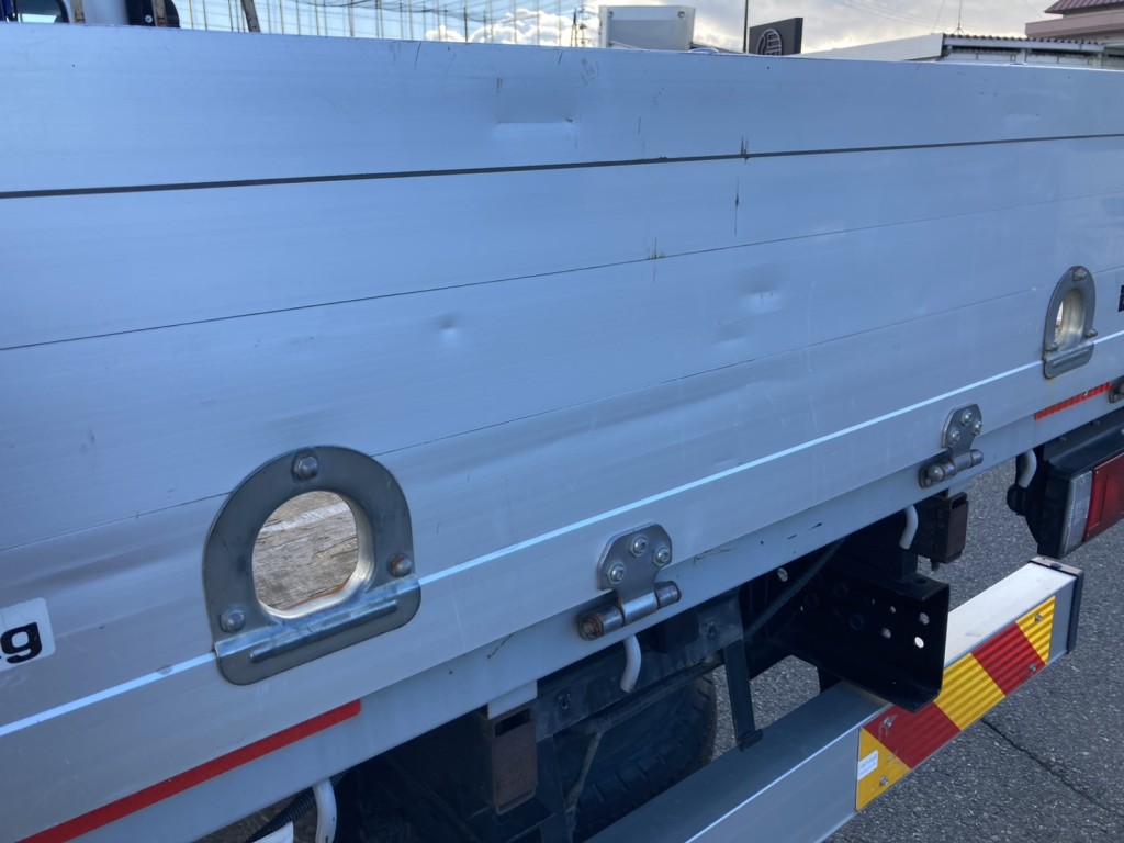 いすゞ エルフ TRG-NPR85AR(2WD)の写真45