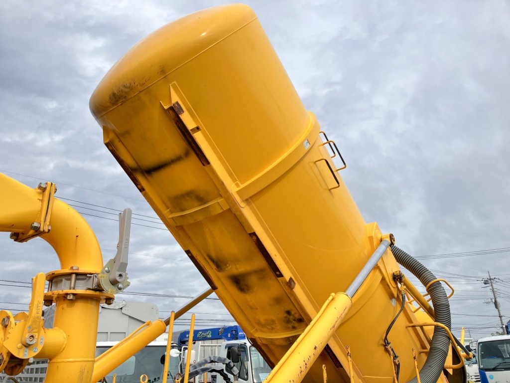 いすゞ ギガ 2PG-CYZ77CMの写真10