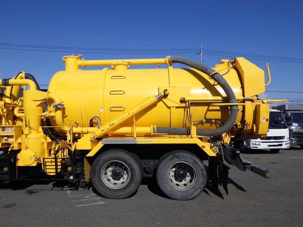 いすゞ ギガ 2PG-CYZ77CMの写真15