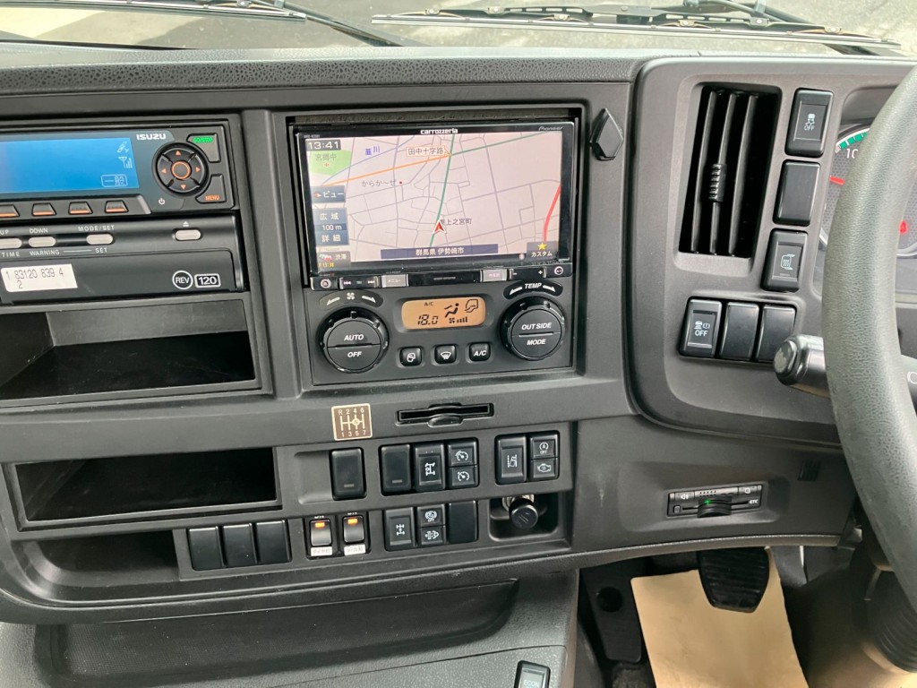 いすゞ ギガ 2PG-CYZ77CMの写真23