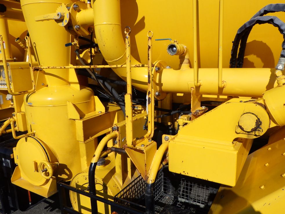 配管周りにキズ・サビがあります。|いすゞ ギガ 2PG-CYZ77CMの写真37