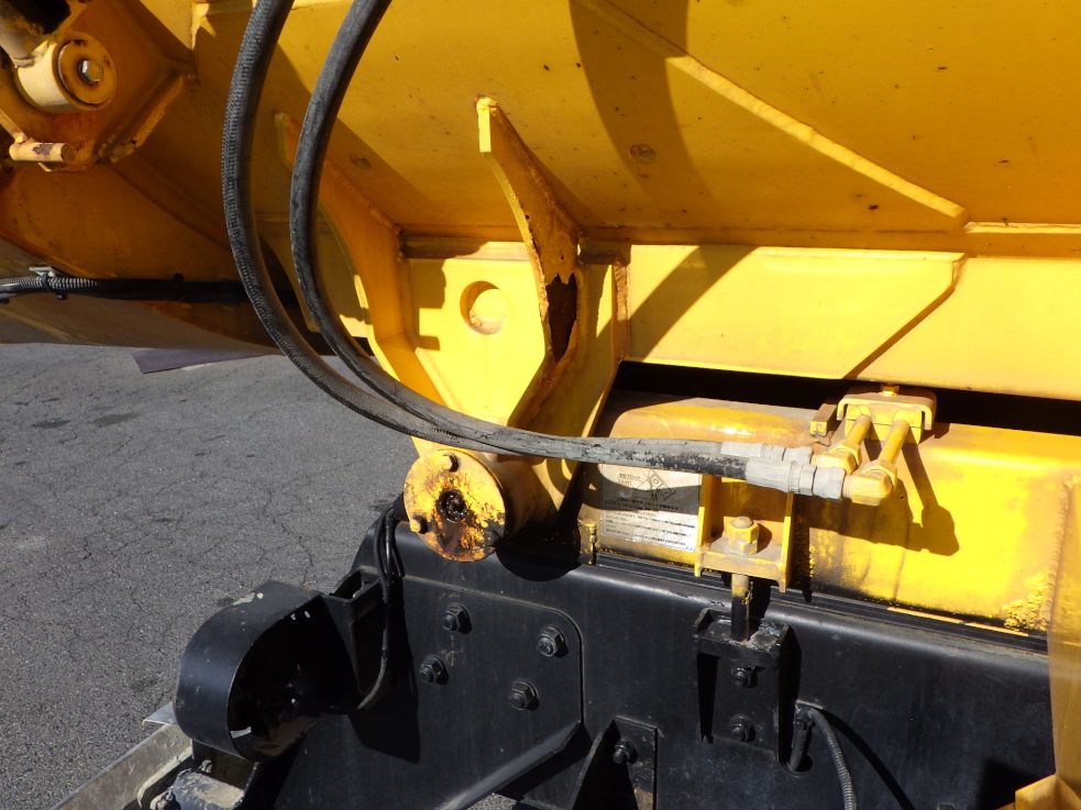 運転席側ボディー後方にサビがあります。|いすゞ ギガ 2PG-CYZ77CMの写真38