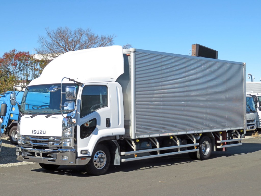 いすゞ フォワード TKG-FRR90S2(2WD)の写真1