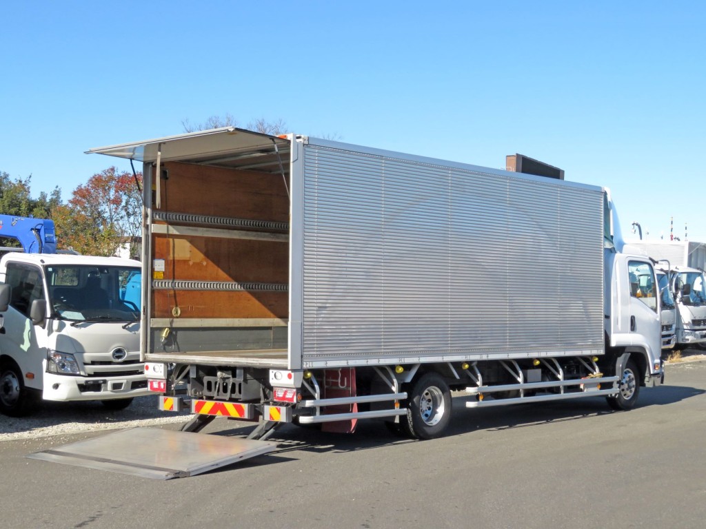 いすゞ フォワード TKG-FRR90S2(2WD)の写真4