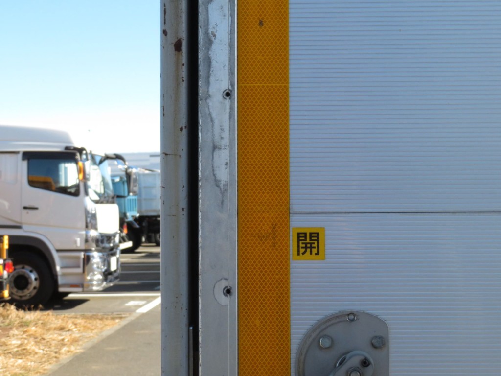 いすゞ フォワード TKG-FRR90S2(2WD)の写真34