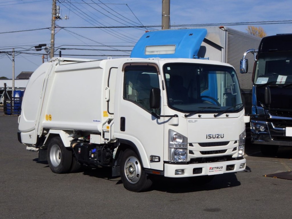 いすゞ エルフ 2RG-NMR88AN(2WD)の写真2