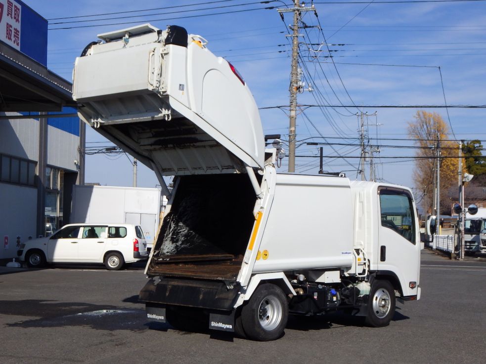 いすゞ エルフ 2RG-NMR88AN(2WD)の写真4