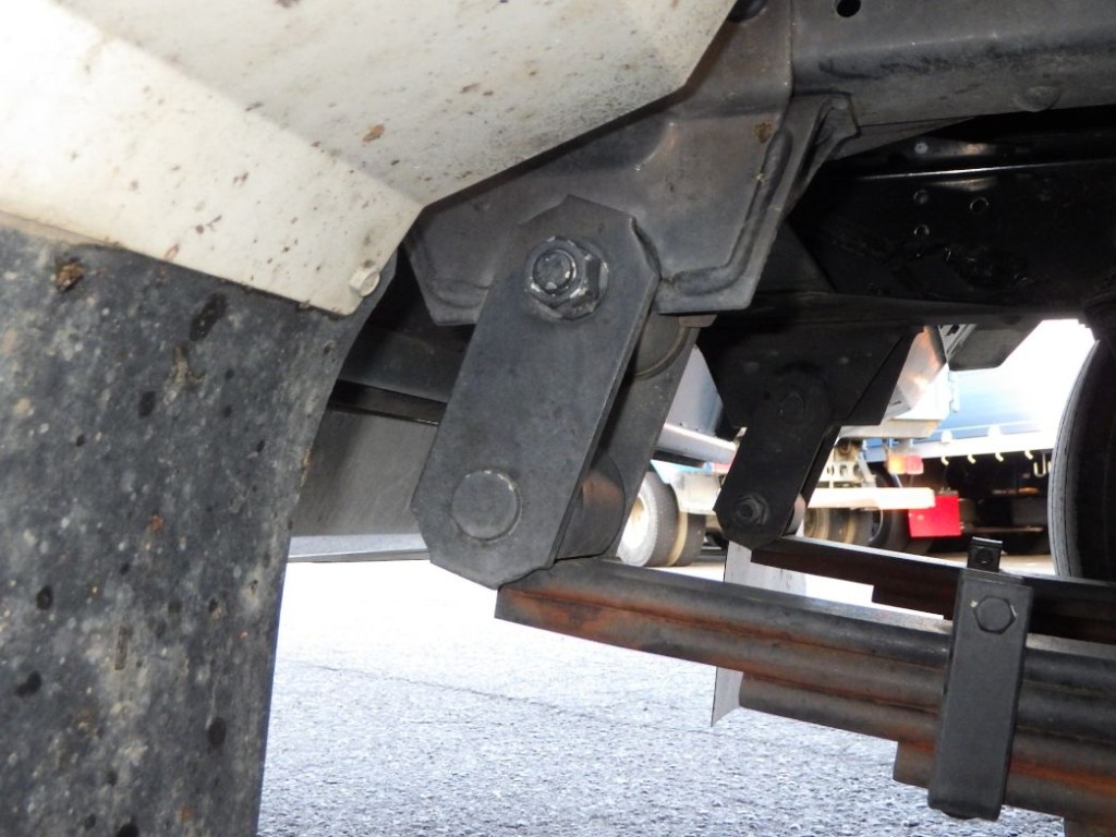 いすゞ エルフ 2RG-NMR88AN(2WD)の写真5