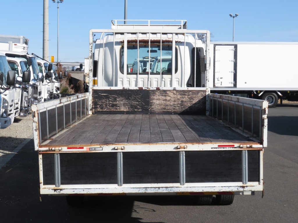 荷台の状態です。（ボディーにねじれがあります）|いすゞ フォワード TKG-FRR90S2(2WD)の写真7