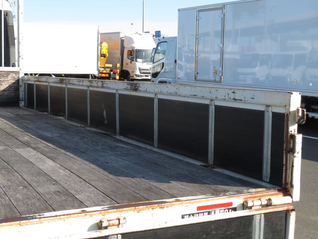 あおり内側の状態です。|いすゞ フォワード TKG-FRR90S2(2WD)の写真37