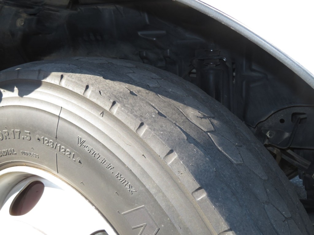 日野 デュトロ 2KG-XZU700X(2WD)の写真41