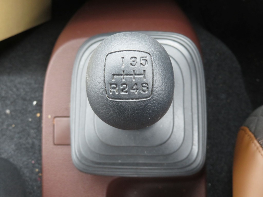 日野 レンジャー 2KG-FE2ACAの写真16