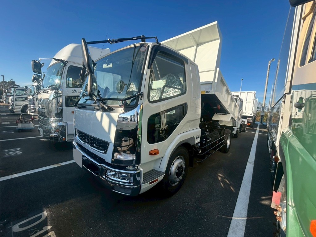 三菱 ファイター 2KG-FK62FZの写真1