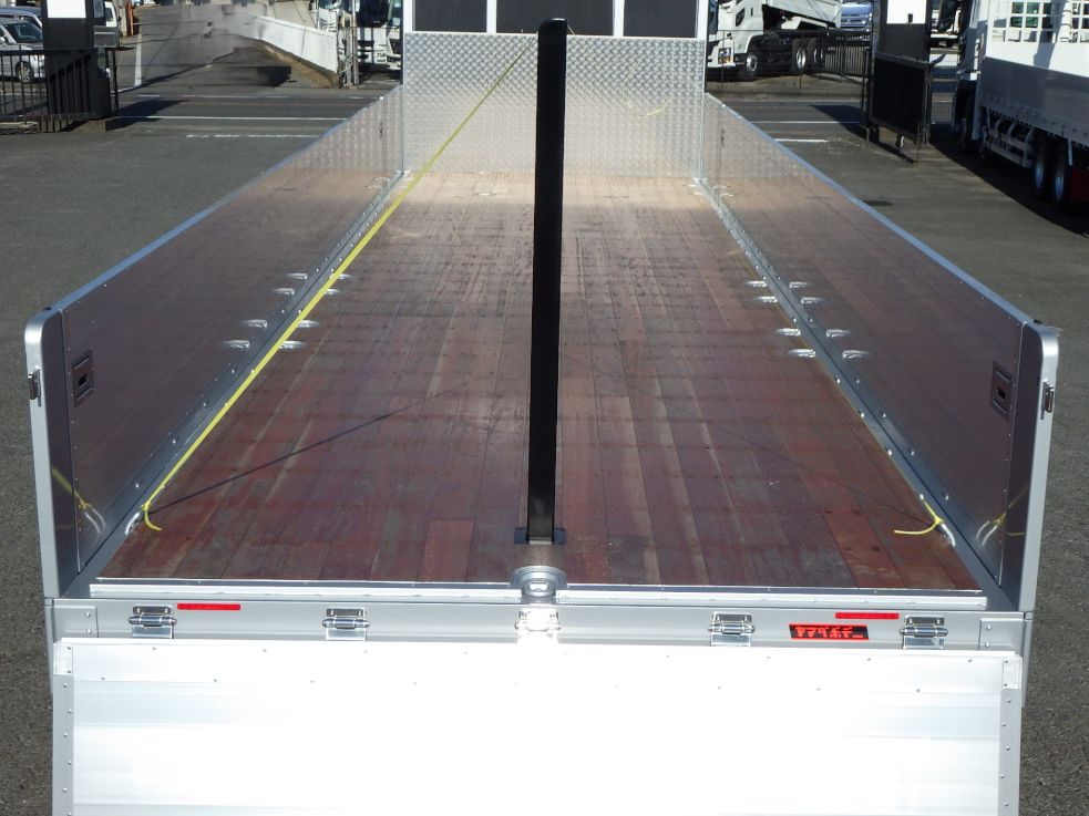 床板の状態です。|三菱 スーパーグレート 2PG-FS74HZの写真10