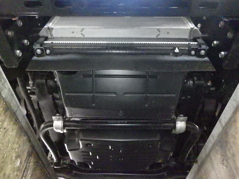 ボディー下周りの状態です。|三菱 スーパーグレート 2PG-FS74HZの写真14