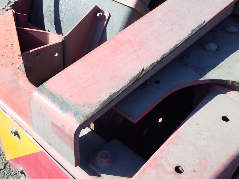 カプラガイドにキズ・サビ・削れがあります。|日野 プロフィア QPG-SH1EDDGの写真31