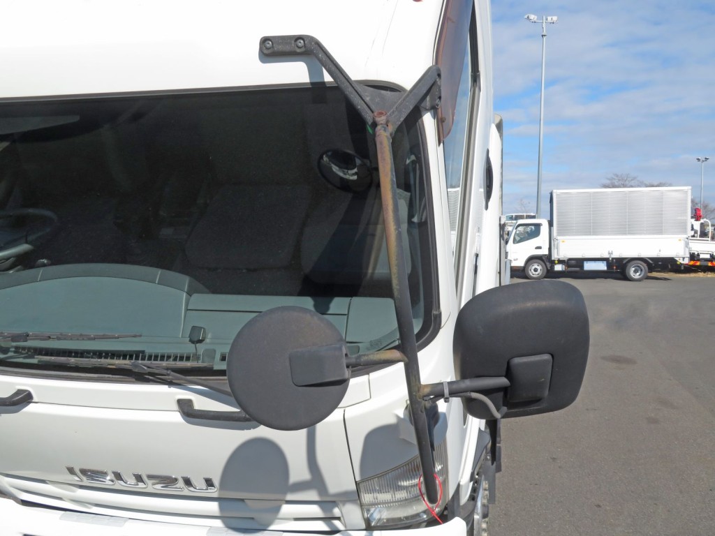 いすゞ フォワード TKG-FRR90S2(2WD)の写真22