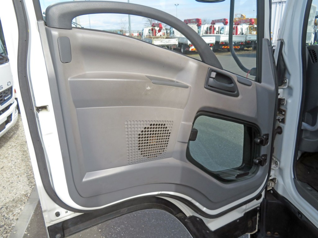 いすゞ フォワード TKG-FRR90S2(2WD)の写真39