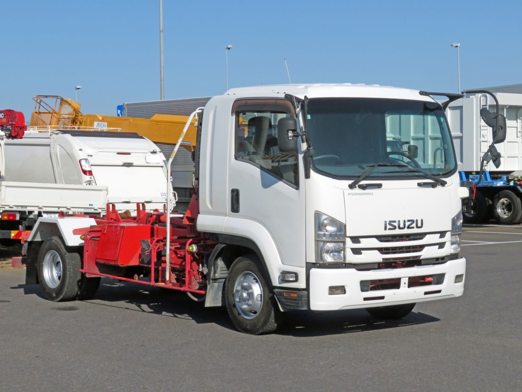 いすゞ フォワード TKG-FRR90S2(2WD)の写真2