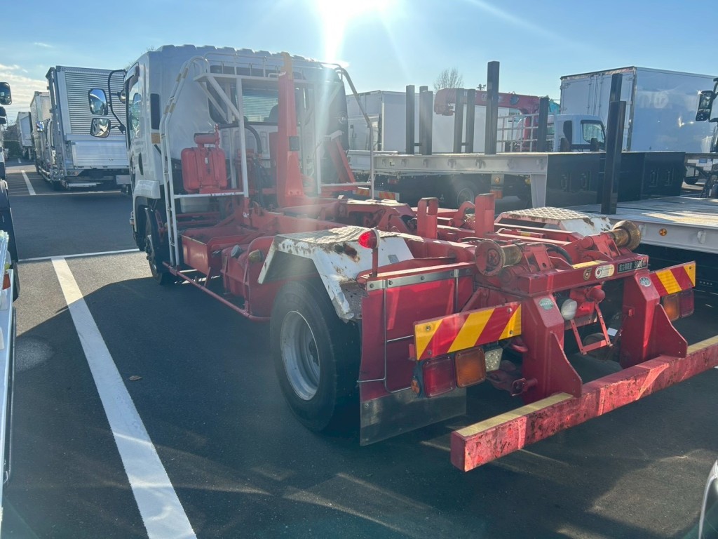 いすゞ フォワード TKG-FRR90S2(2WD)の写真3