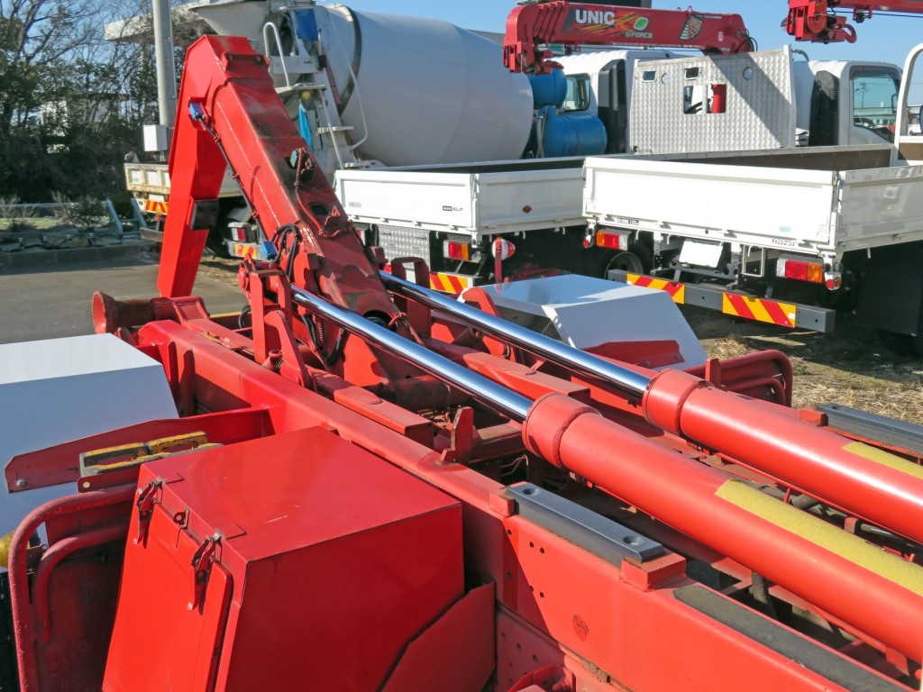 ツインシリンダーです。|いすゞ フォワード TKG-FRR90S2(2WD)の写真7