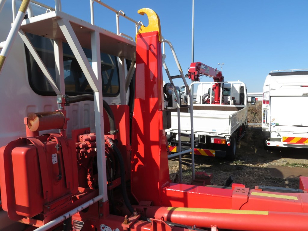 アームは交換修理されています。|いすゞ フォワード TKG-FRR90S2(2WD)の写真16