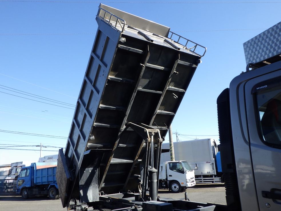 ボディー裏側の状態です。|日野 レンジャー 2KG-FC2ABA(2WD)の写真9