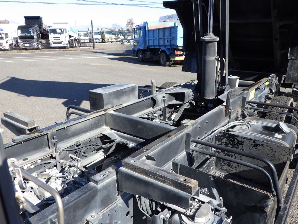 シャーシの状態です。|日野 レンジャー 2KG-FC2ABA(2WD)の写真10