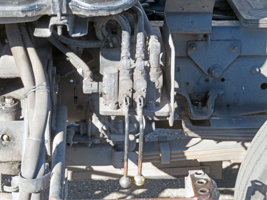 いすゞ エルフ TPG-NMR85N(2WD)の写真9