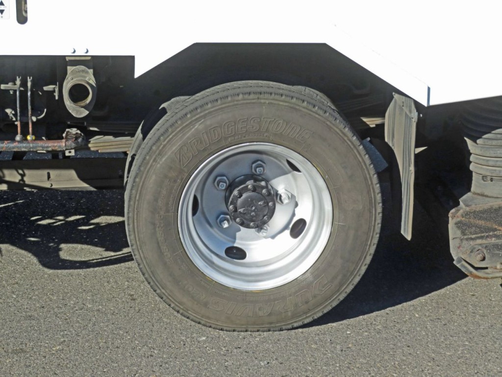 いすゞ エルフ TPG-NMR85N(2WD)の写真23