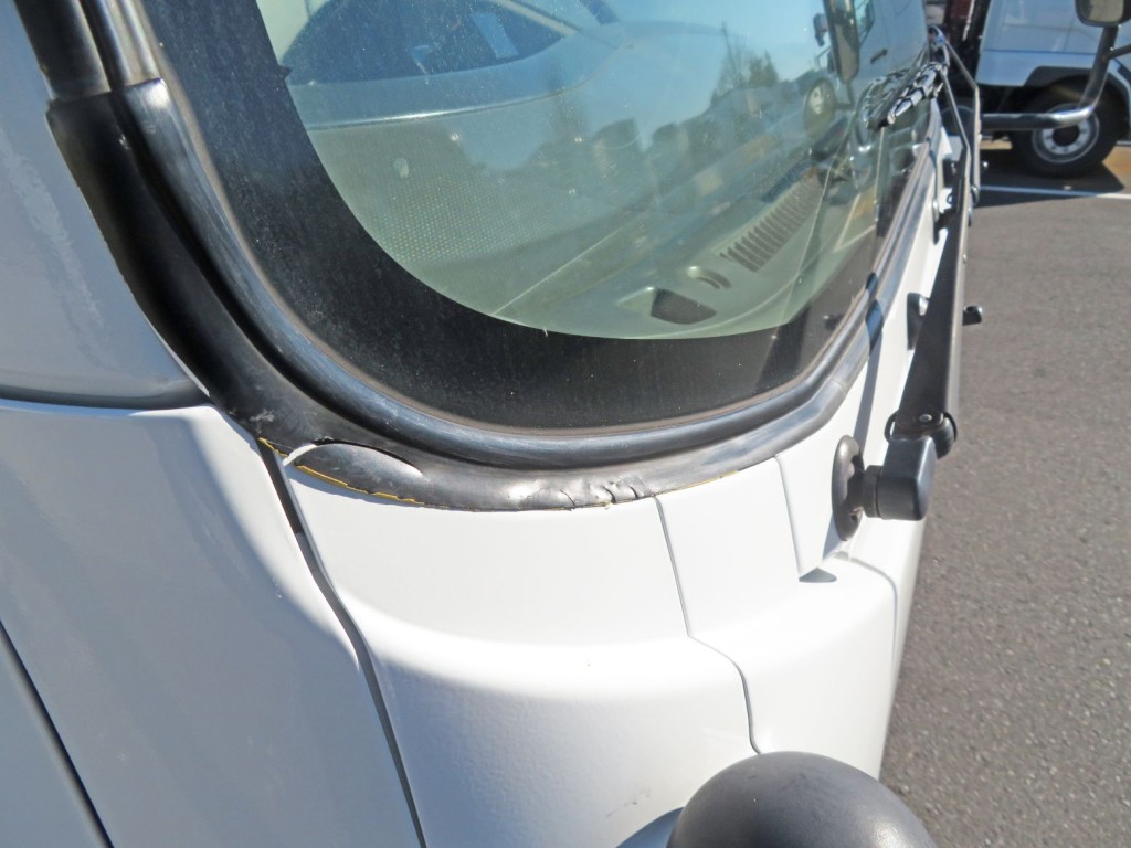 いすゞ エルフ TPG-NMR85N(2WD)の写真26