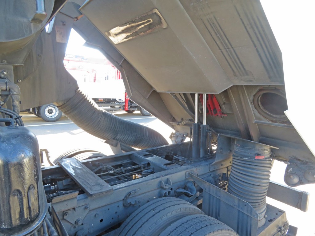 いすゞ エルフ TPG-NMR85N(2WD)の写真49