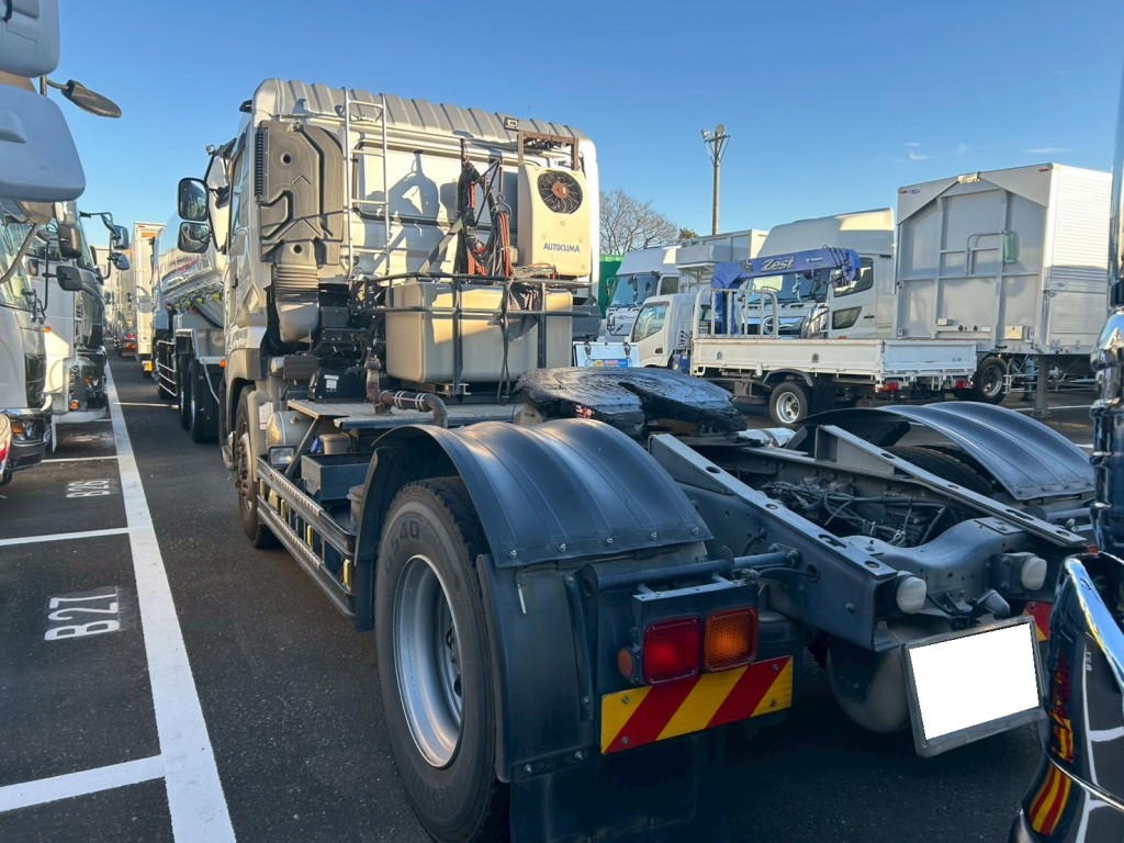 UDトラックス クオン QKG-GK6XADの写真3