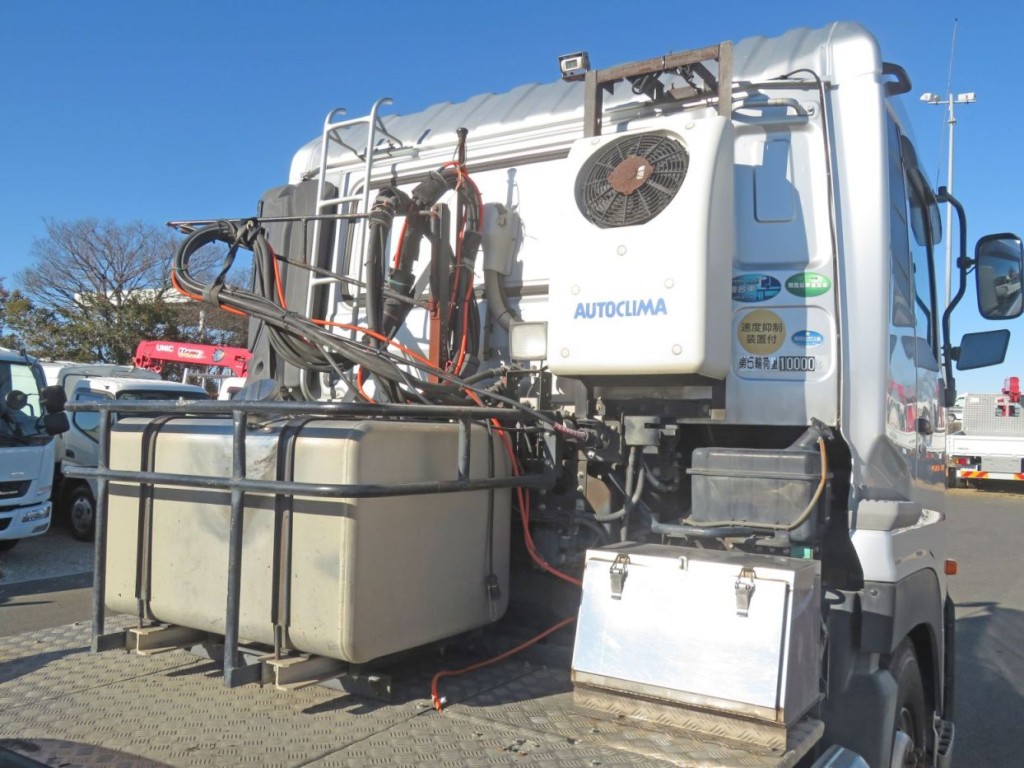 UDトラックス クオン QKG-GK6XADの写真18