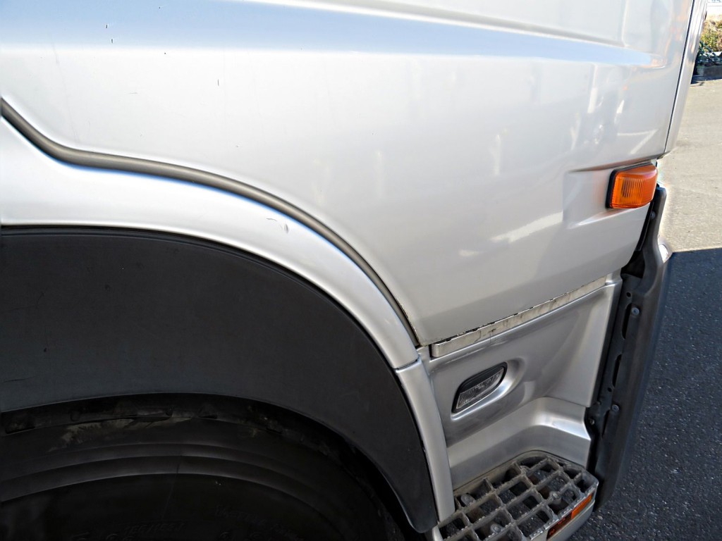 UDトラックス クオン QKG-GK6XADの写真35