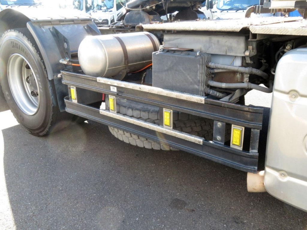 UDトラックス クオン QKG-GK6XADの写真47