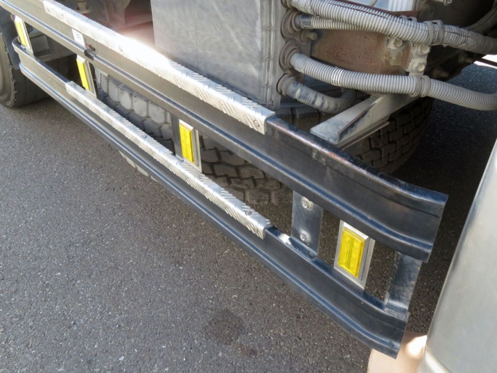 UDトラックス クオン QKG-GK6XADの写真48