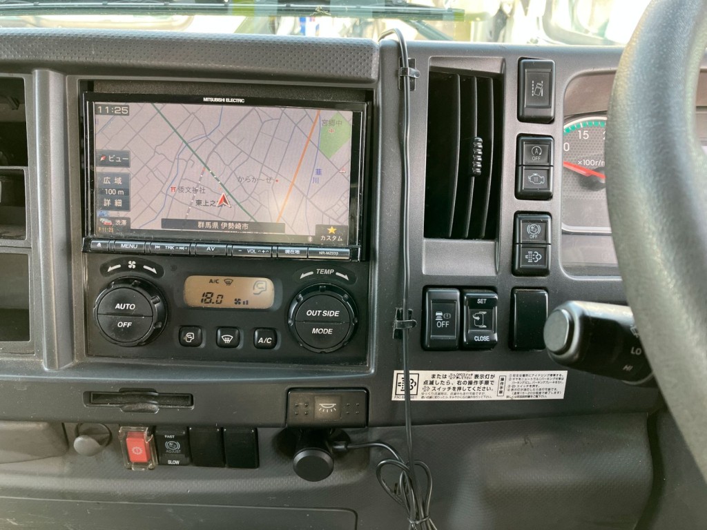 スイッチ類です。|いすゞ フォワード 2RG-FRR90S2(2WD)の写真16