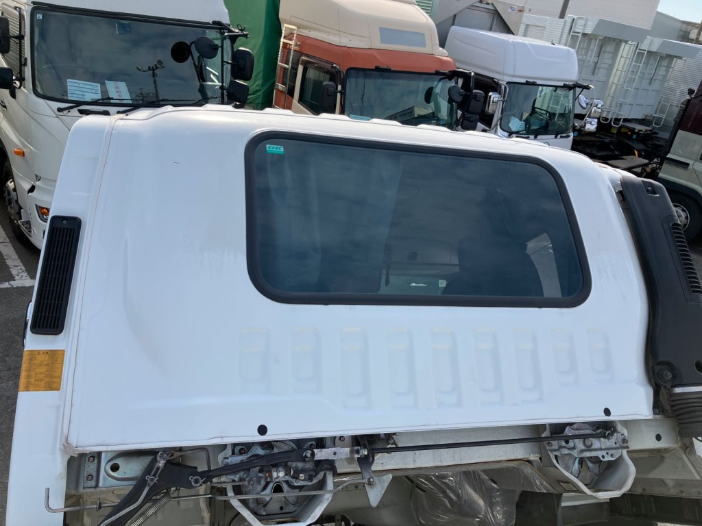 キャブバックの状態です。|いすゞ フォワード 2RG-FRR90S2(2WD)の写真36