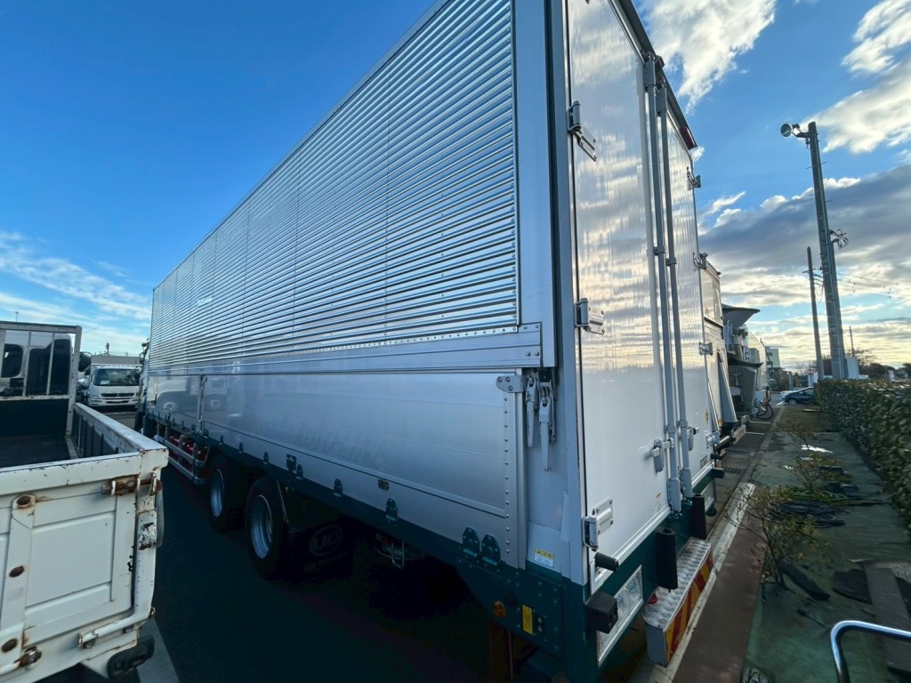 UDトラックス クオン 2PG-CG5CAの写真3