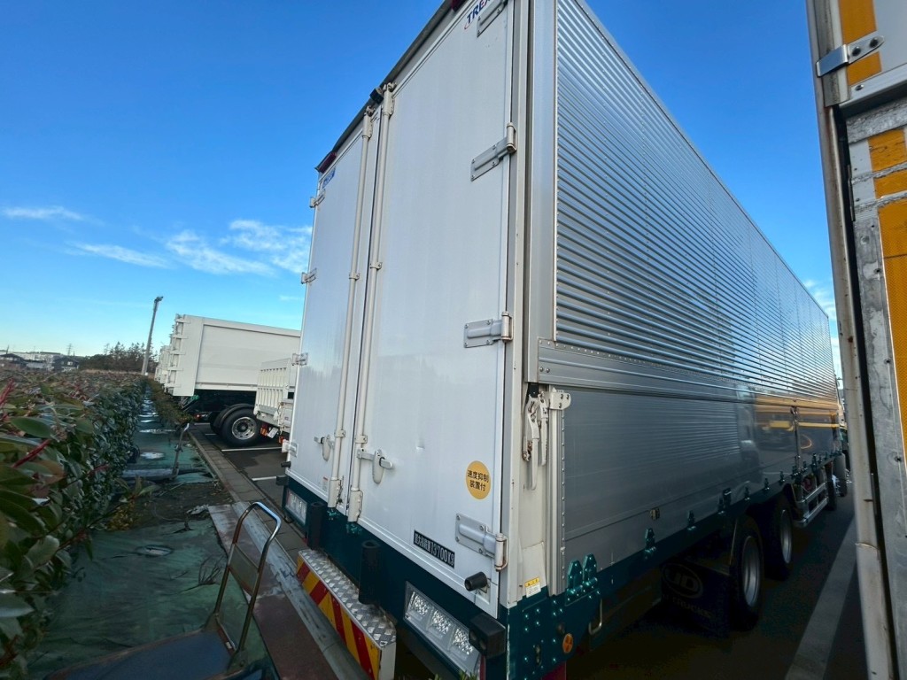 UDトラックス クオン 2PG-CG5CAの写真4