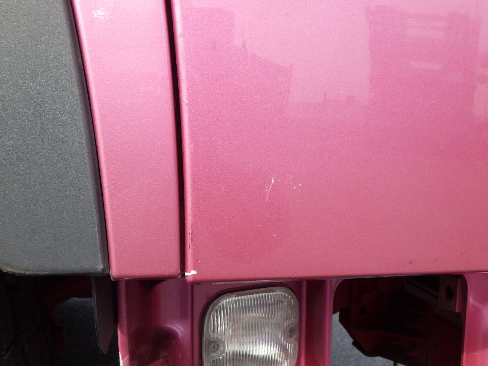 運転席側ドアにキズがあります。|日野 プロフィア QPG-FR1EXEGの写真21