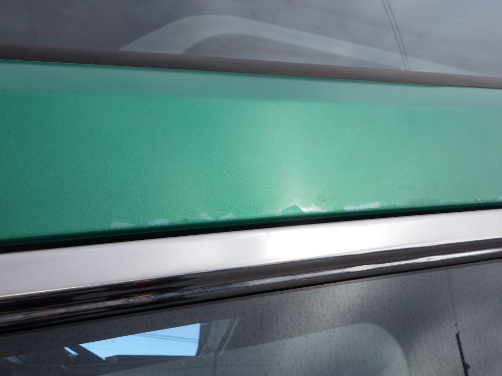 助手席側ドアにクリアに剝がれがあります。|三菱 スーパーグレート QKG-FV50VYの写真23