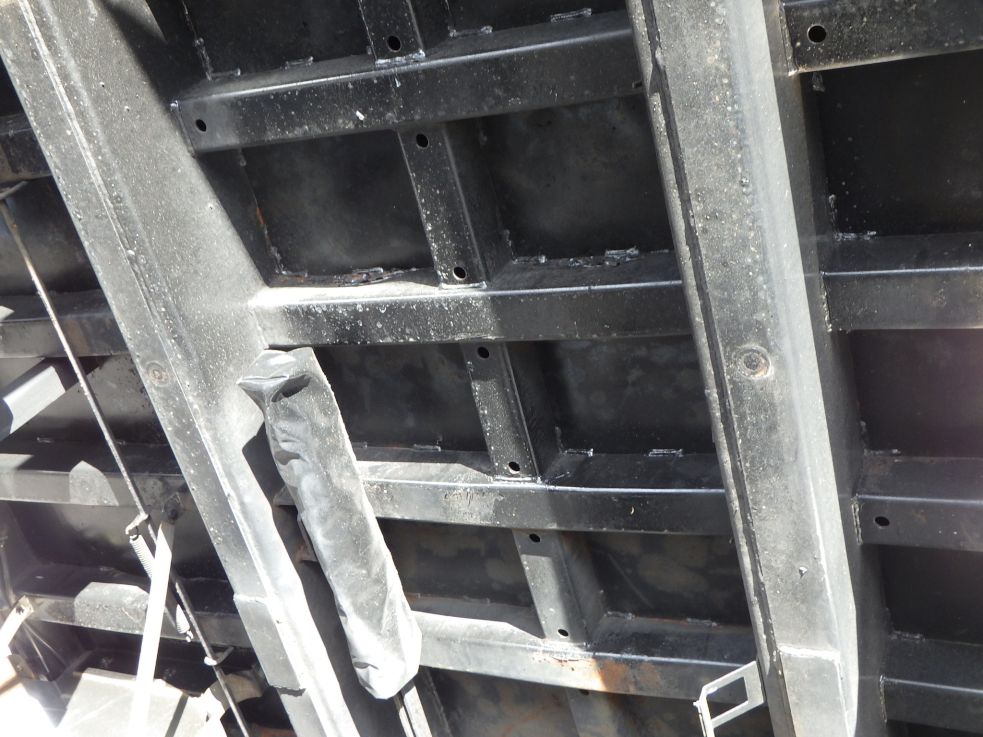 ネタ中央に曲がりがあります。|三菱 スーパーグレート QKG-FV50VYの写真35