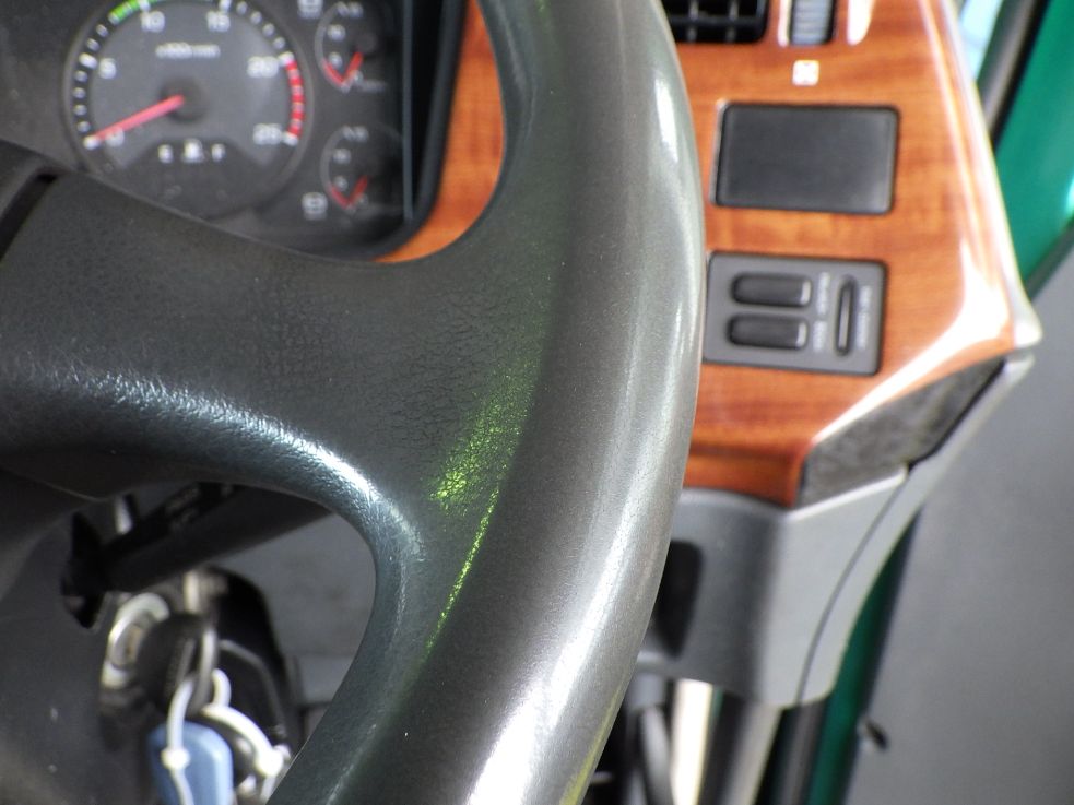 ハンドルにスレがあります。|三菱 スーパーグレート QKG-FV50VYの写真44