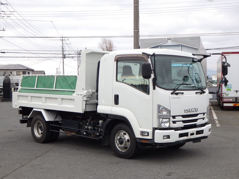 いすゞ フォワード 2RG-FRR90S2(2WD)の写真2
