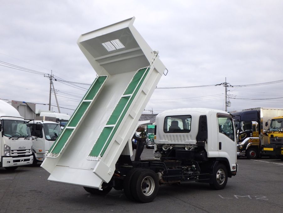 いすゞ フォワード 2RG-FRR90S2(2WD)の写真4